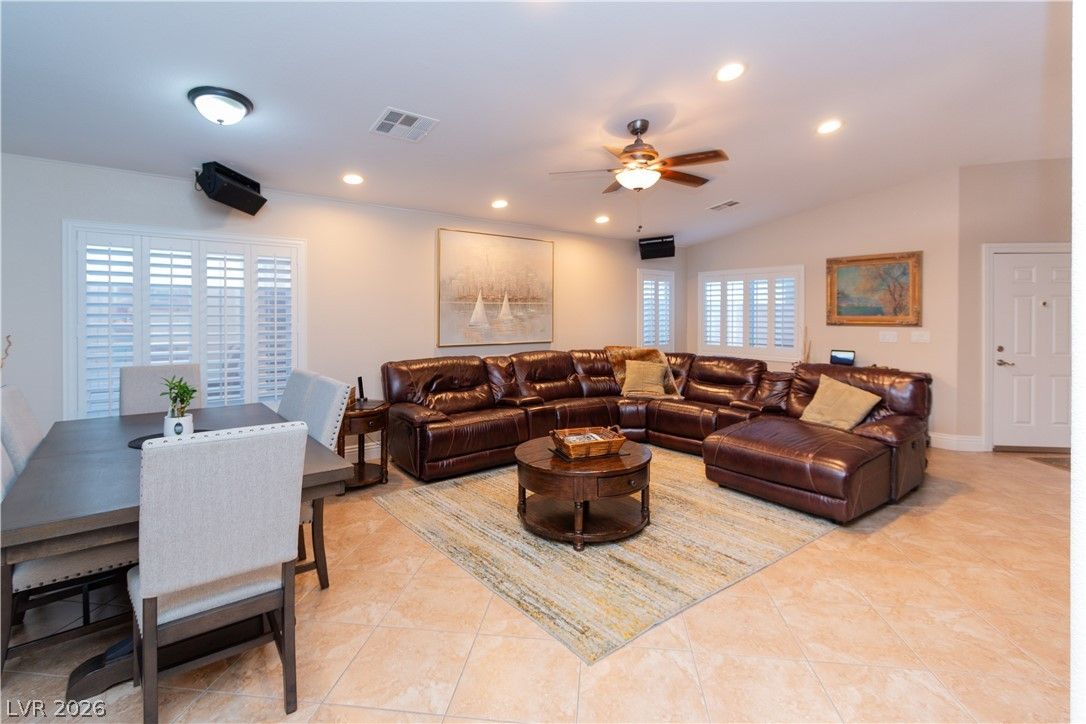 8391 Hollywood Hills Avenue — photo 3