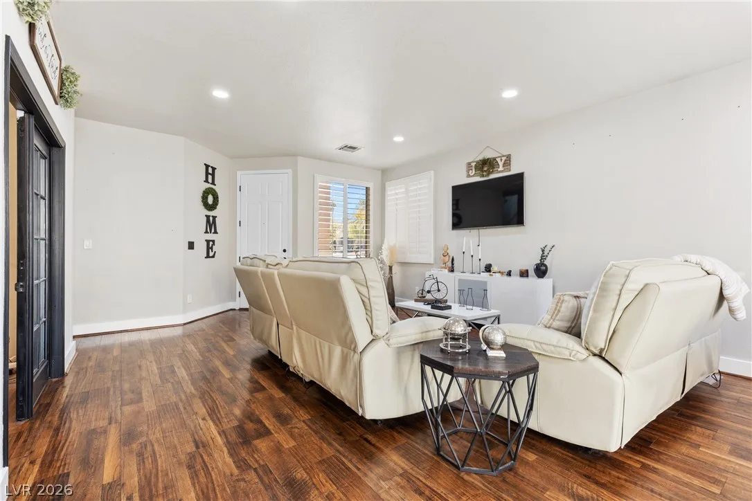 6864 Armistead Street — photo 4