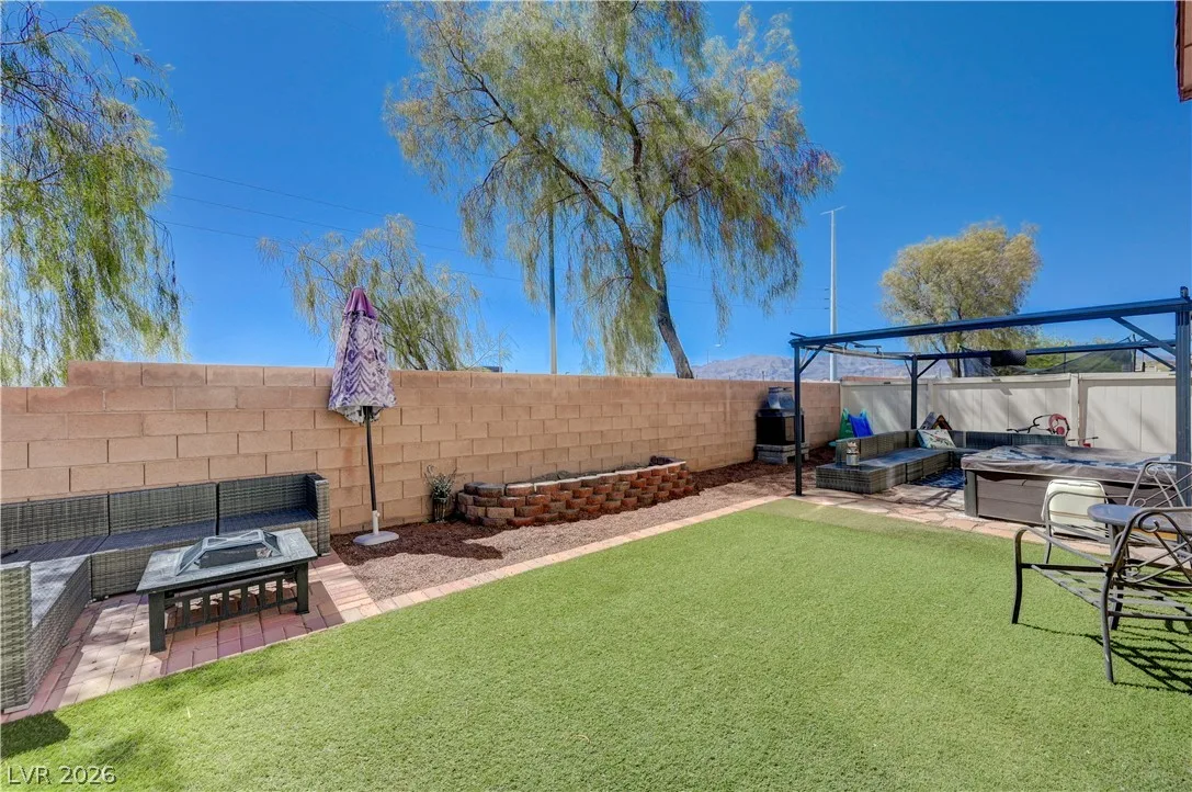 6105 Glenborough Street — photo 3