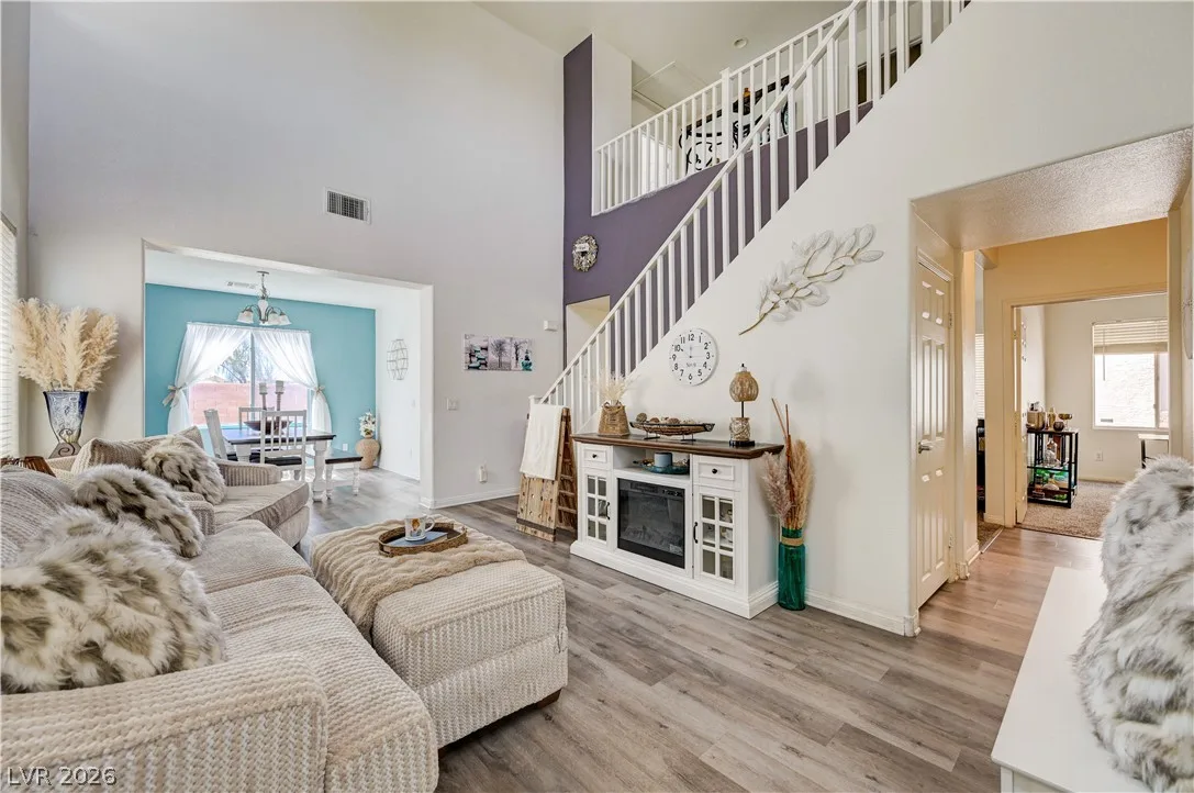 6105 Glenborough Street — photo 5