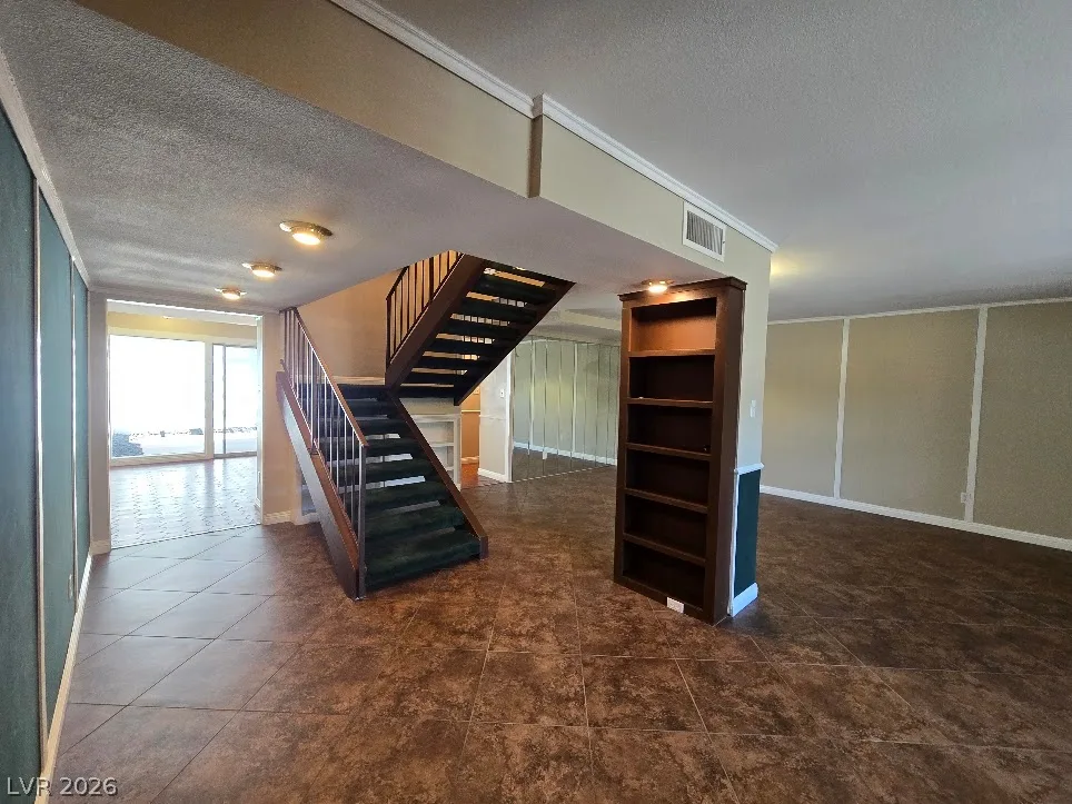 3030 El Camino Avenue — photo 5