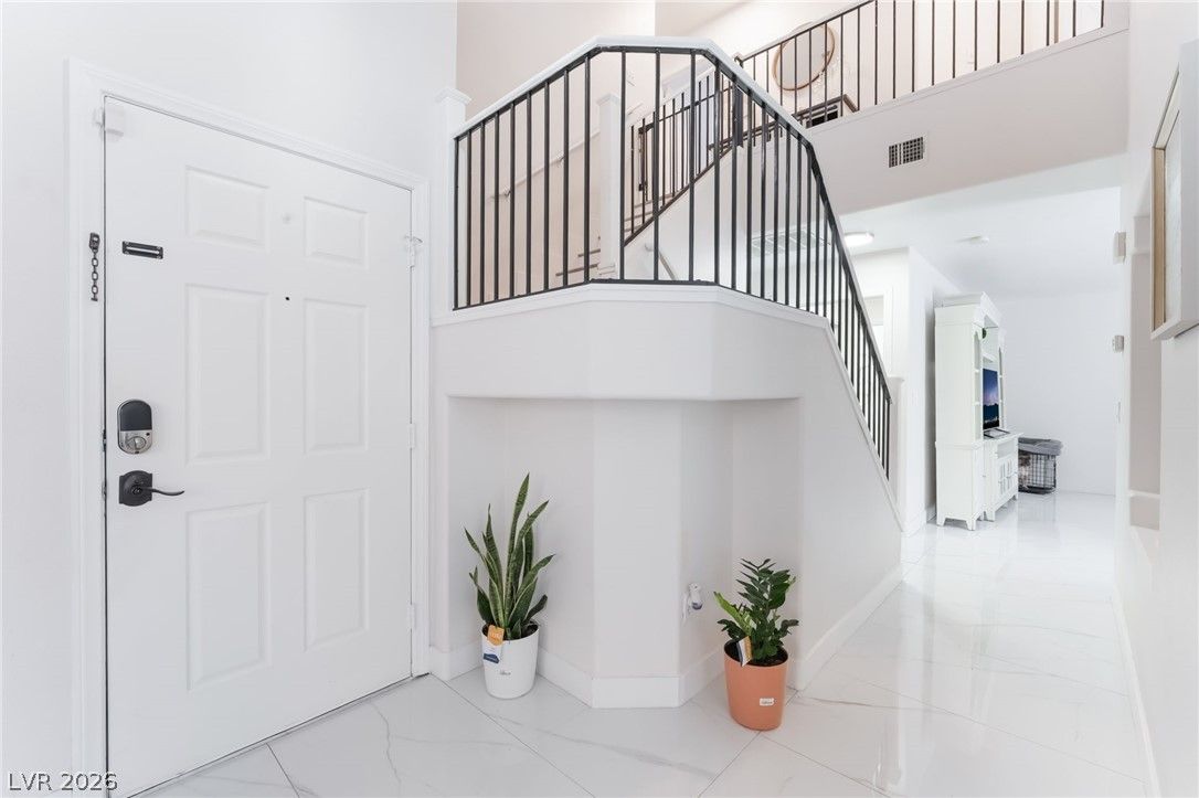 107 Zenith Point Avenue — photo 5