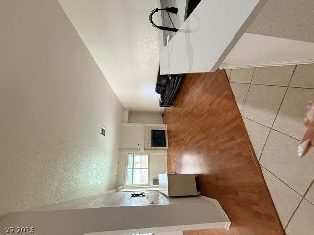 875 Serpentina Ave. Avenue — photo 4 of 24