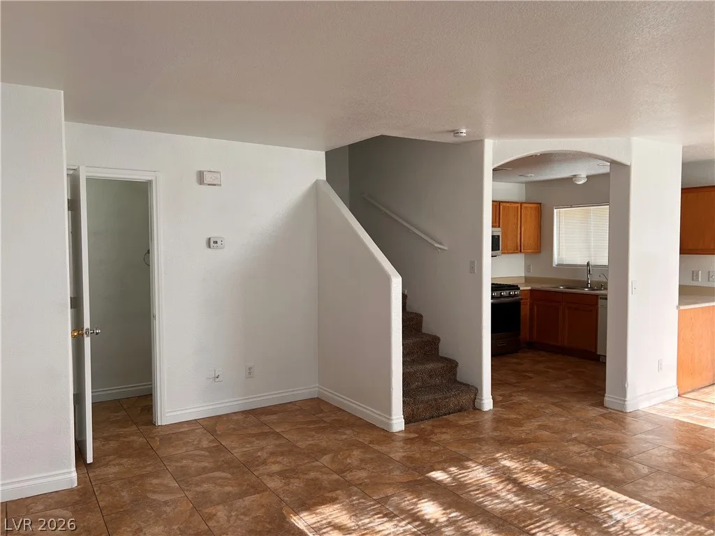 3391 Sparrow Heights Avenue — photo 5