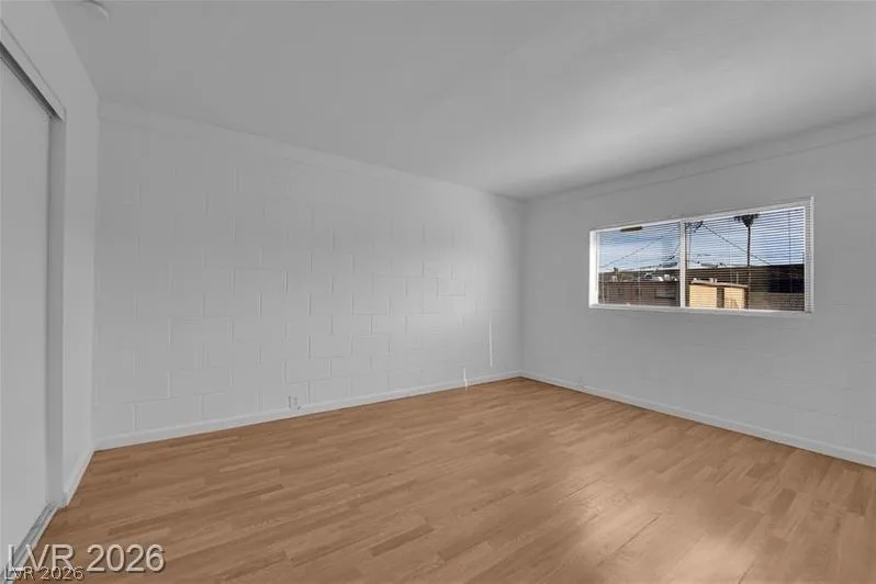 2908 Poplar Avenue 3 — photo 2 of 9
