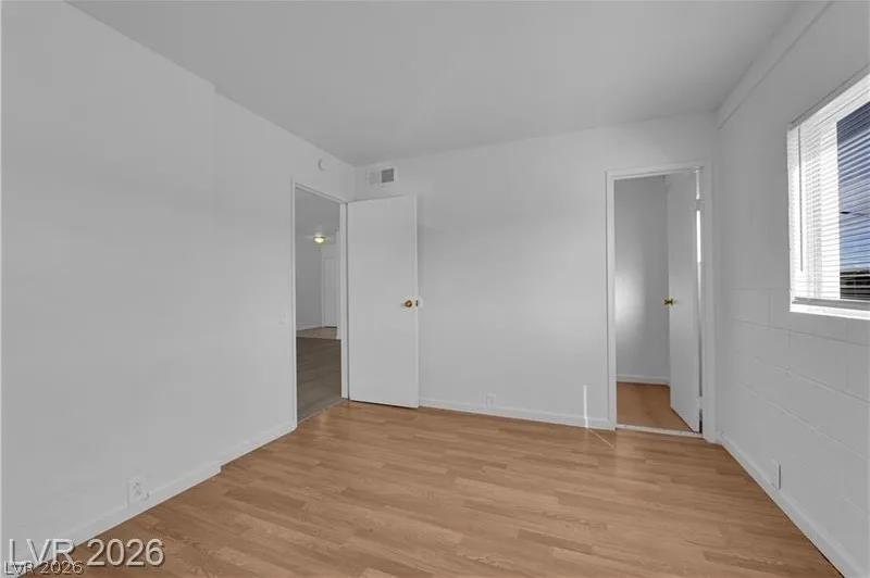 2908 Poplar Avenue 3 — photo 4 of 9