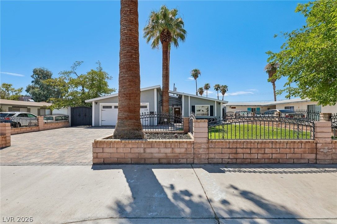 4321 West Lake Mead Boulevard — photo 3