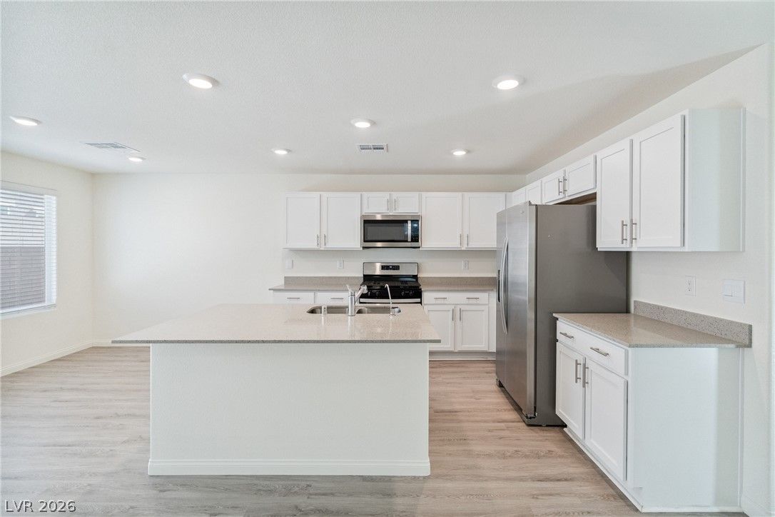 3366 La Cura Avenue — photo 4