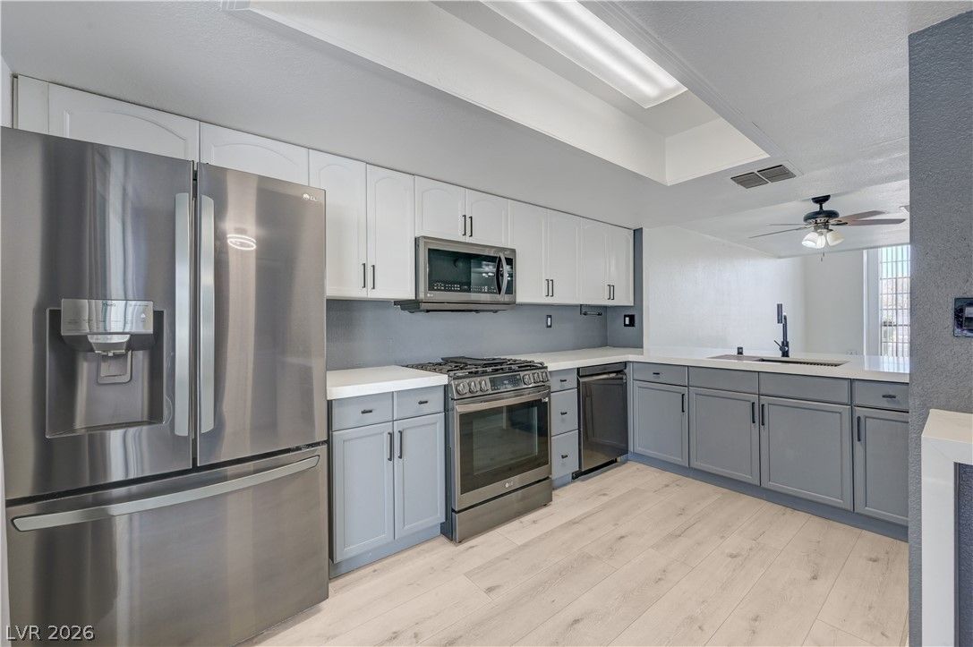 6542 Ironbark Lane — photo 3