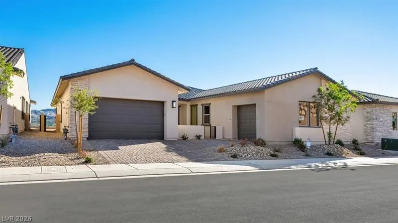 369 Portus Delphini Court — photo 2