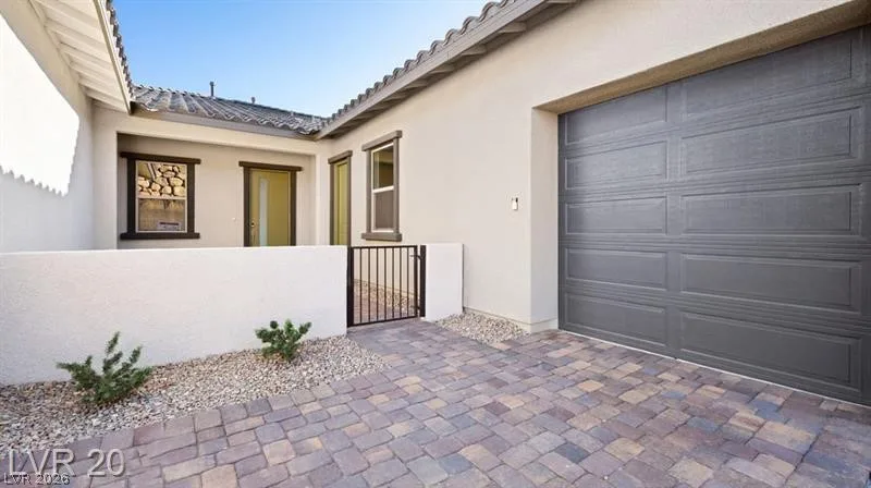 369 Portus Delphini Court — photo 4
