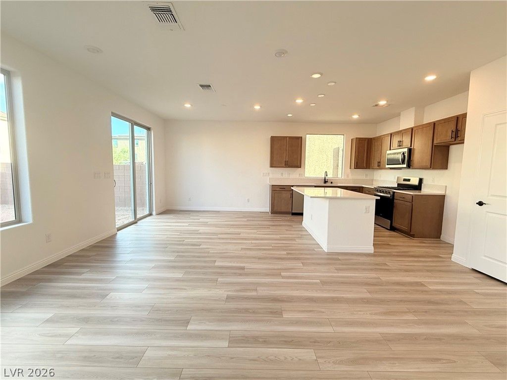 10288 Restless River Street — photo 4 of 18