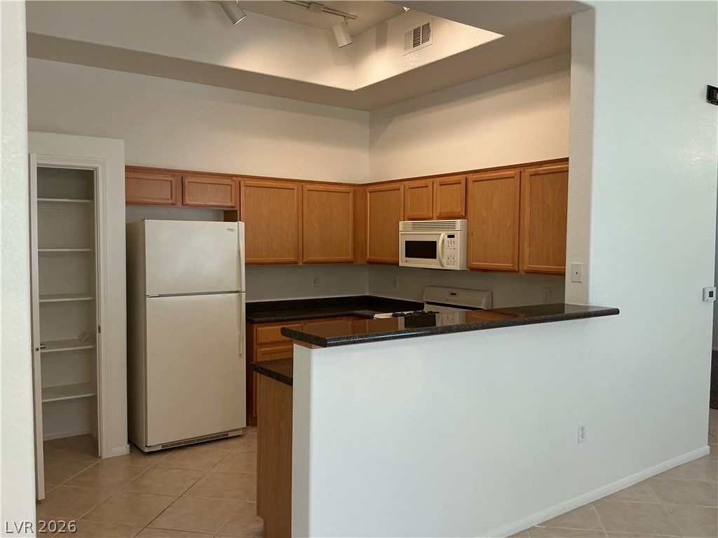 3411 CACTUS MOUNTAIN Street 203 — photo 4 of 19