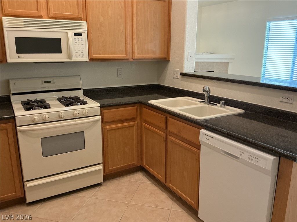 3411 CACTUS MOUNTAIN Street 203 — photo 5 of 19