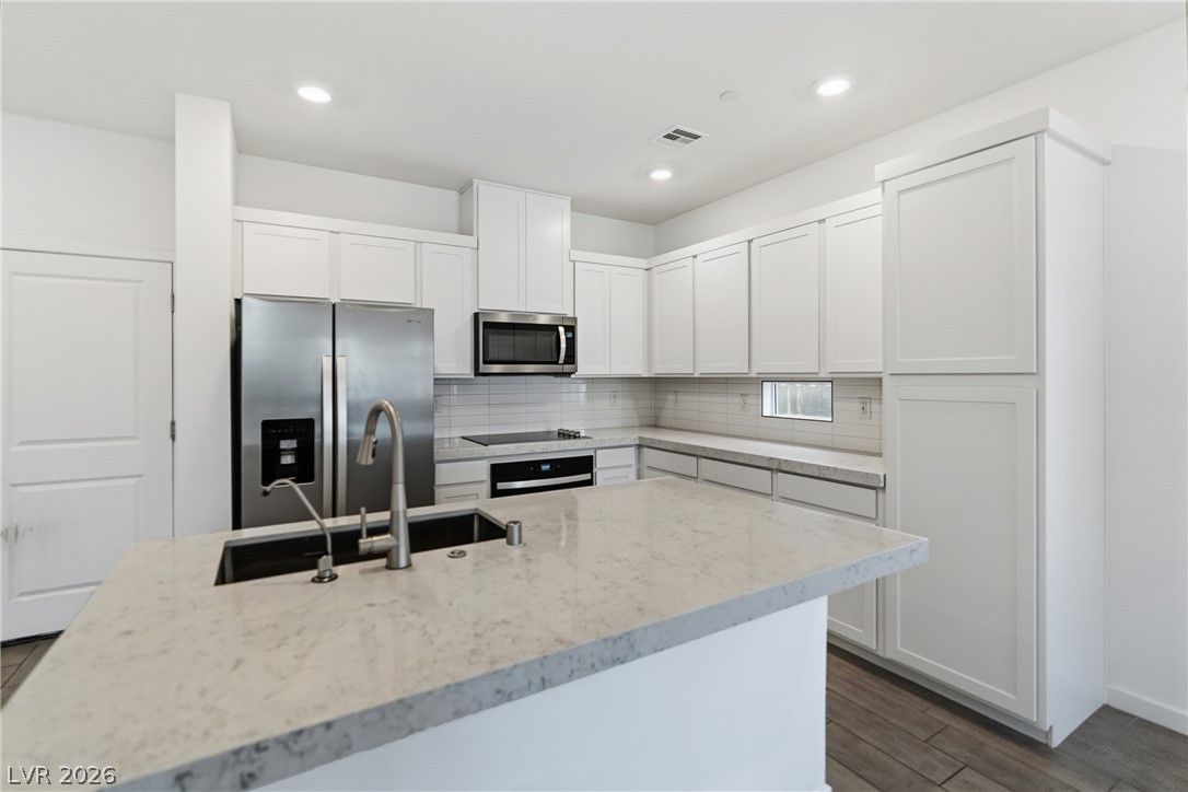 222 Krameria Avenue — photo 4