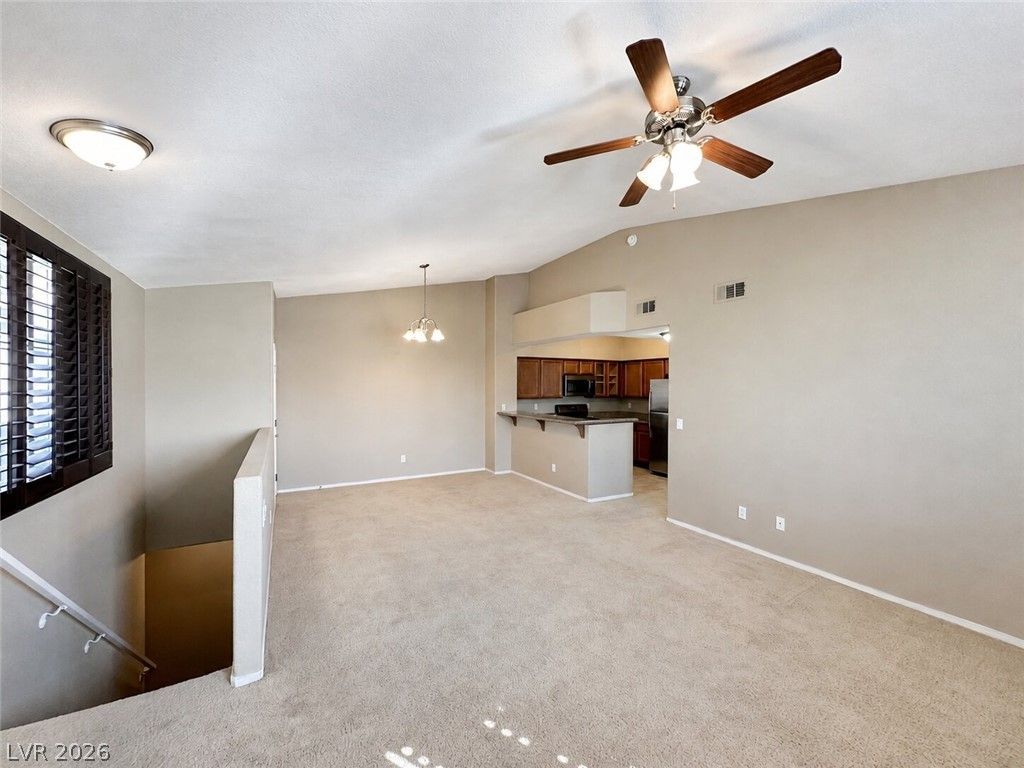 1621 Queen Victoria Street 201 — photo 5