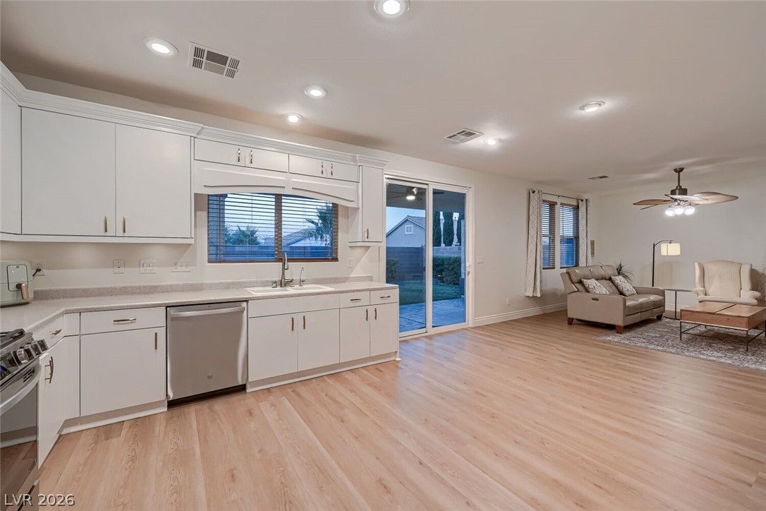 552 Playa Linda Place — photo 4