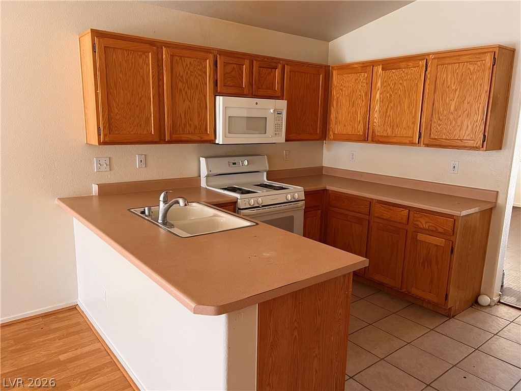 2505 Morocco Avenue — photo 3 of 9