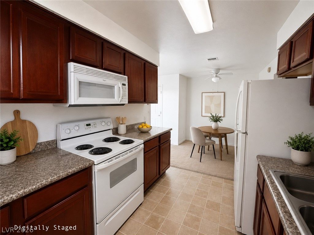 2606 South Durango Drive 204 — photo 2