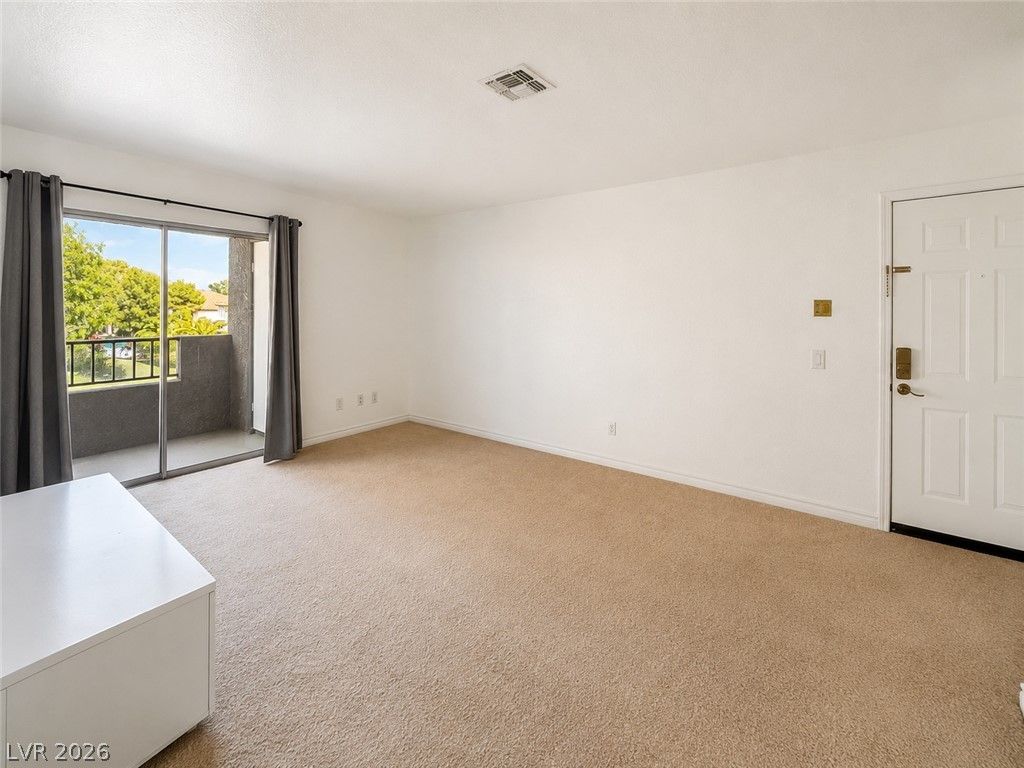 2606 South Durango Drive 204 — photo 4