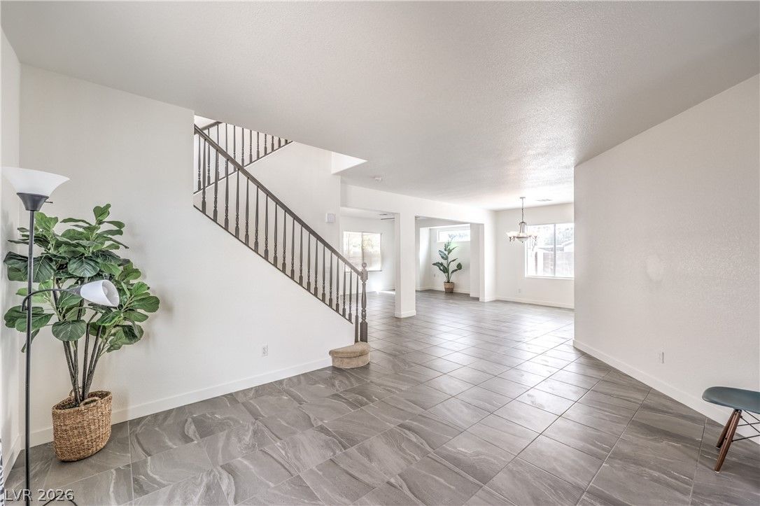 920 Gary Carmena Avenue — photo 3