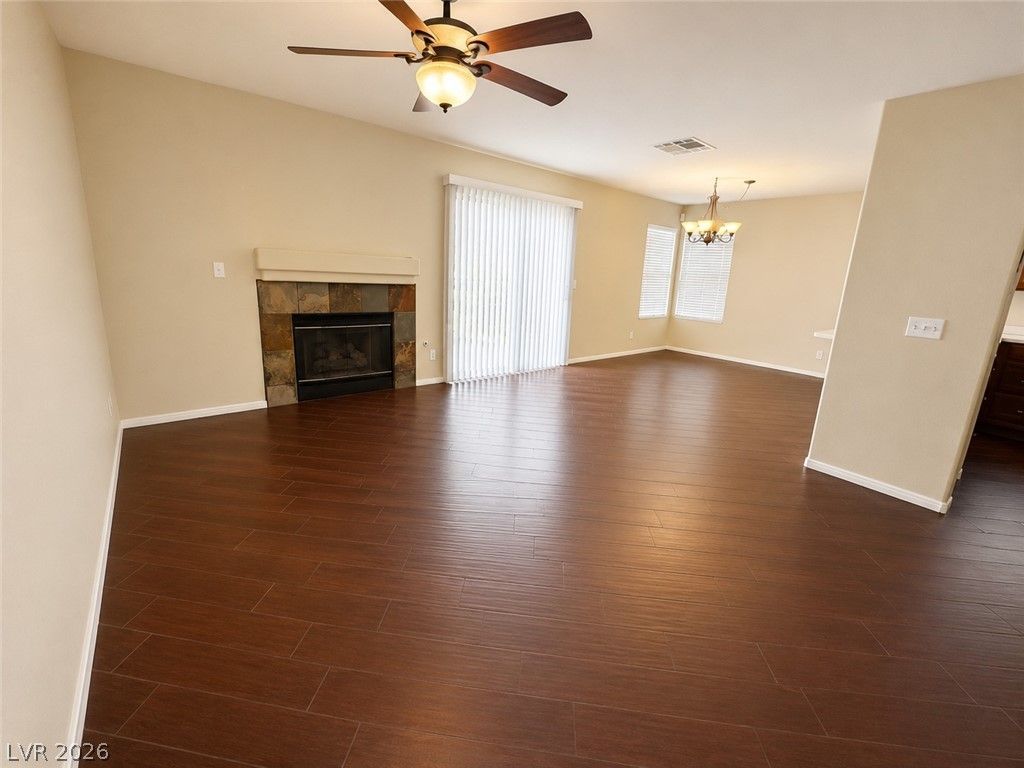 3341 Salmon Creek Drive — photo 2 of 11