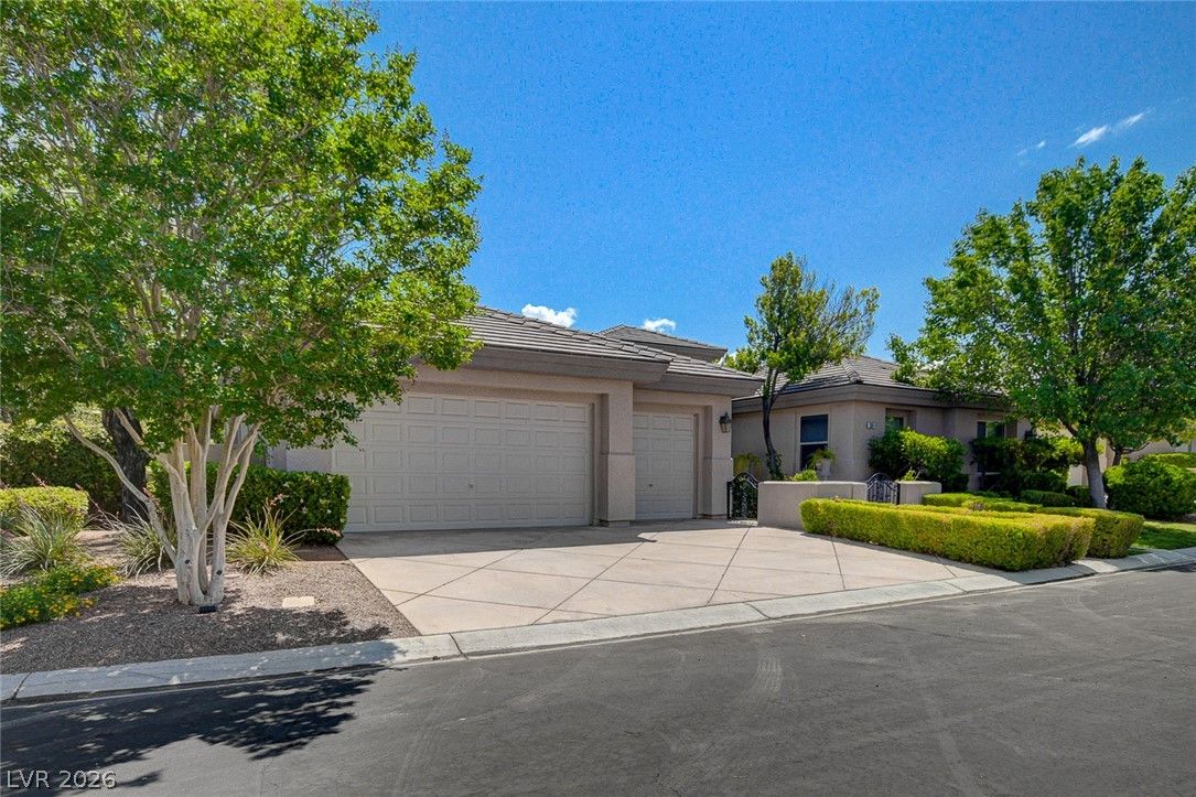 204 Valiente Street — photo 1