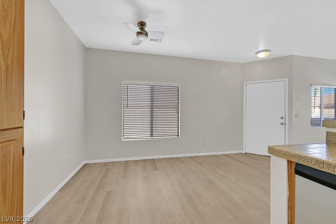 251 South Green Valley Parkway 3322 — photo 3