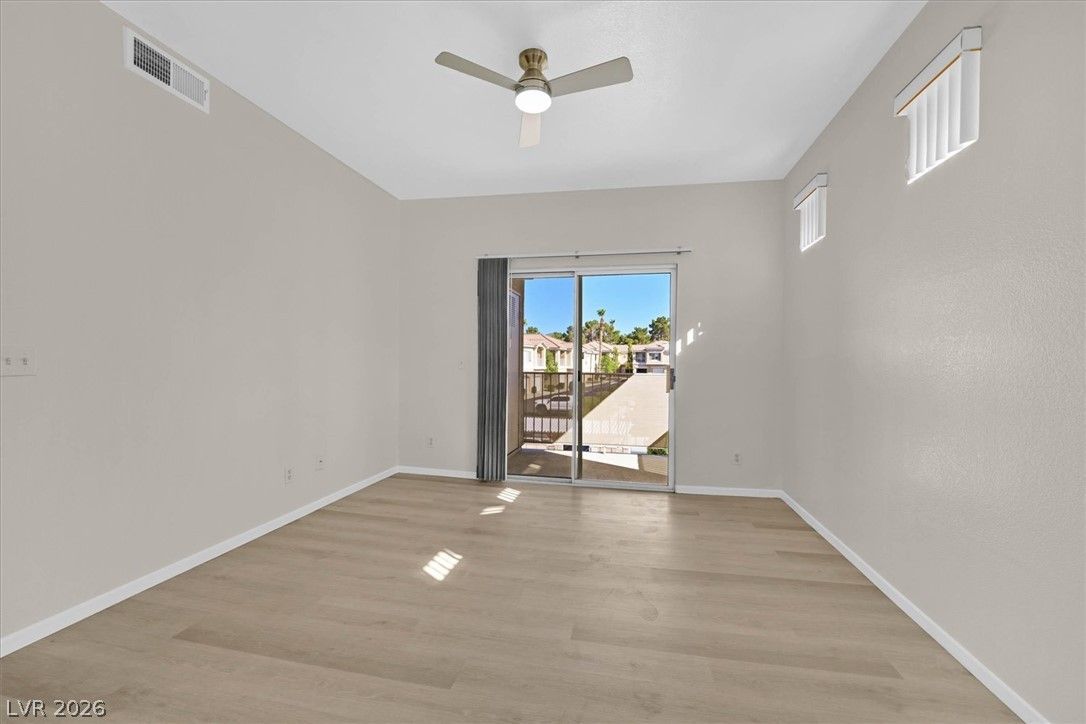 251 South Green Valley Parkway 3322 — photo 5