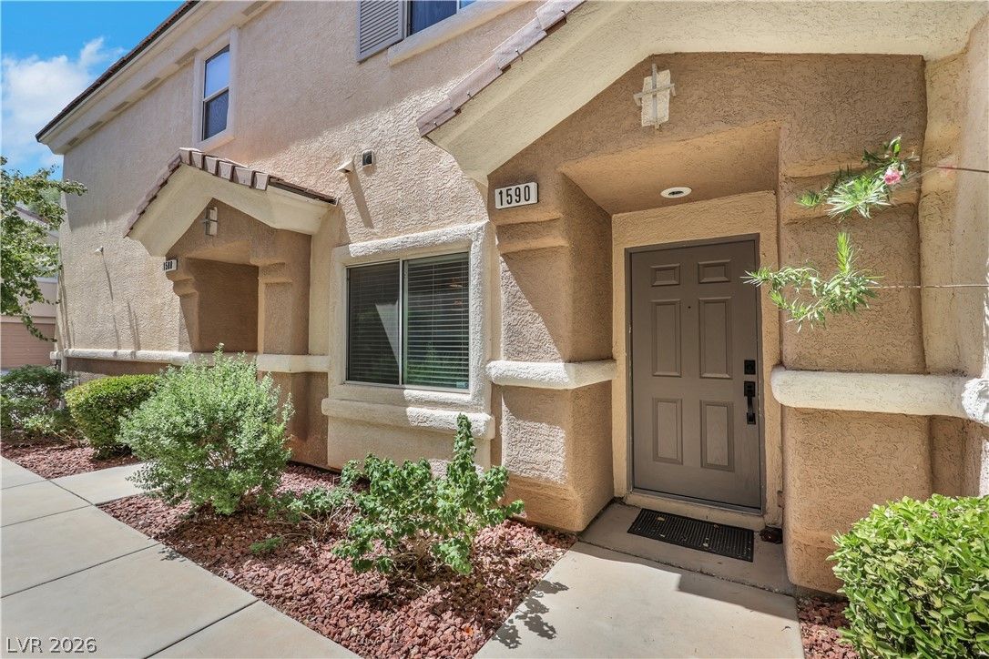 1590 Rusty Ridge Lane — photo 4 of 40