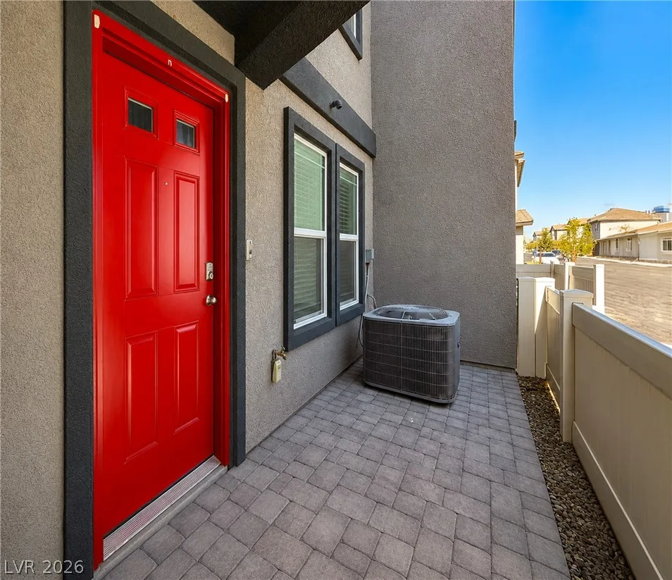 3730 Celesta Vista Avenue — photo 4