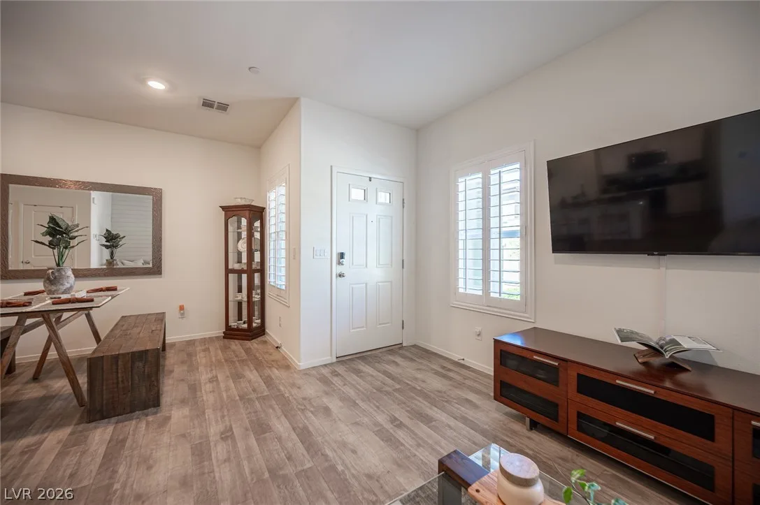 530 Gloster Avenue — photo 4