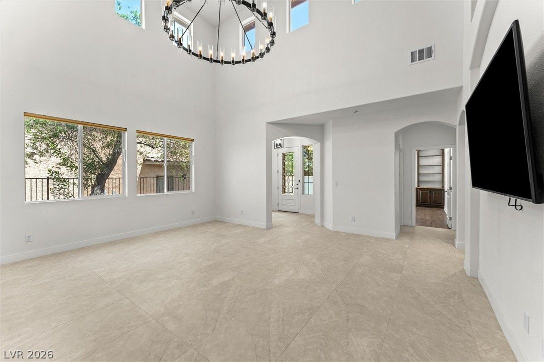 215 Sunset Shower Drive — photo 5