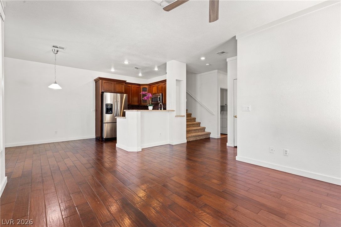 251 South Green Valley Parkway 2211 — photo 5