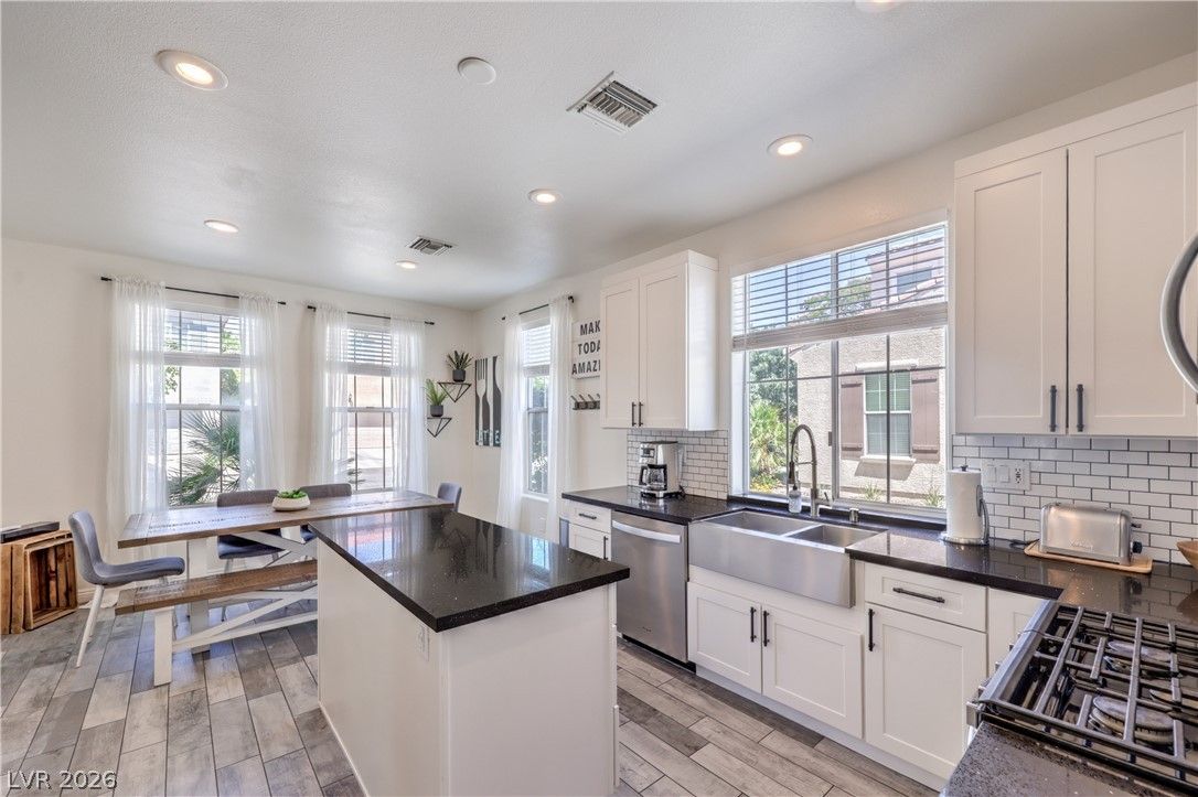 2254 Cast Pebble Drive — photo 4