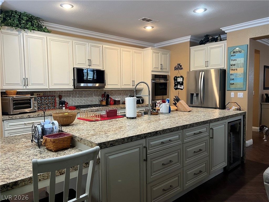 6378 Elizabethtown Avenue — photo 4 of 14