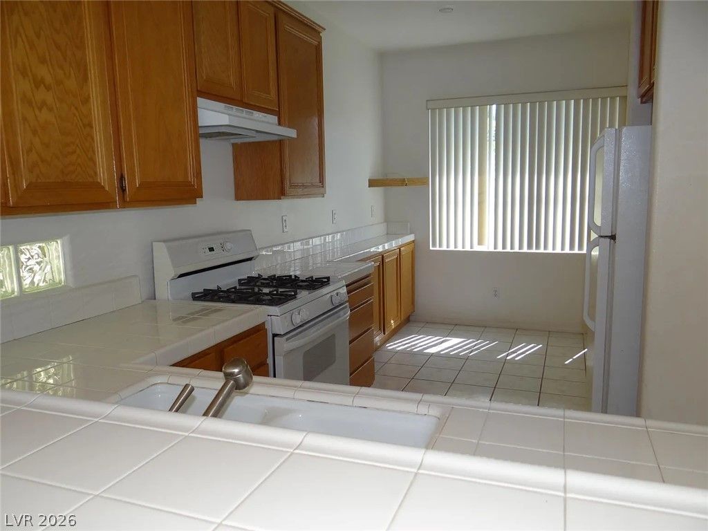 9801 Bradford Summit Street — photo 5