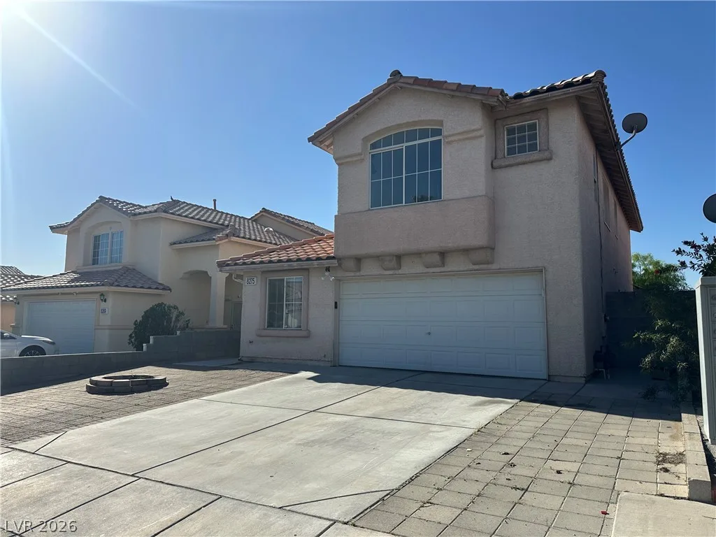 8275 Cedar Leaf Drive — photo 2