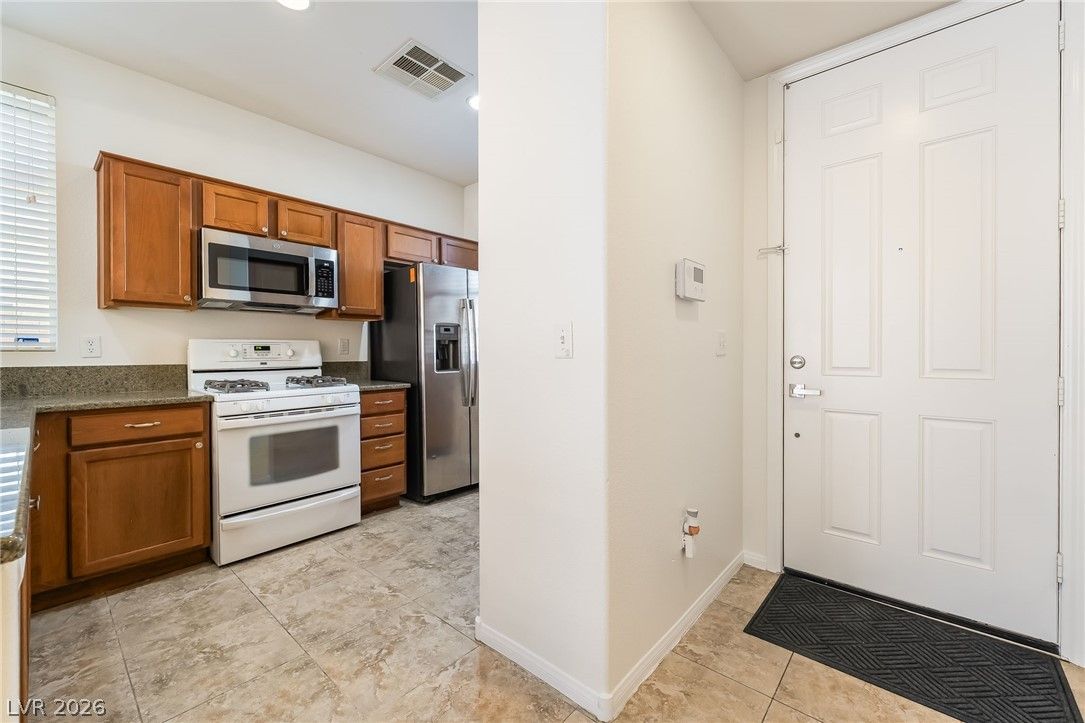 9149 White Rock Peak Street — photo 3