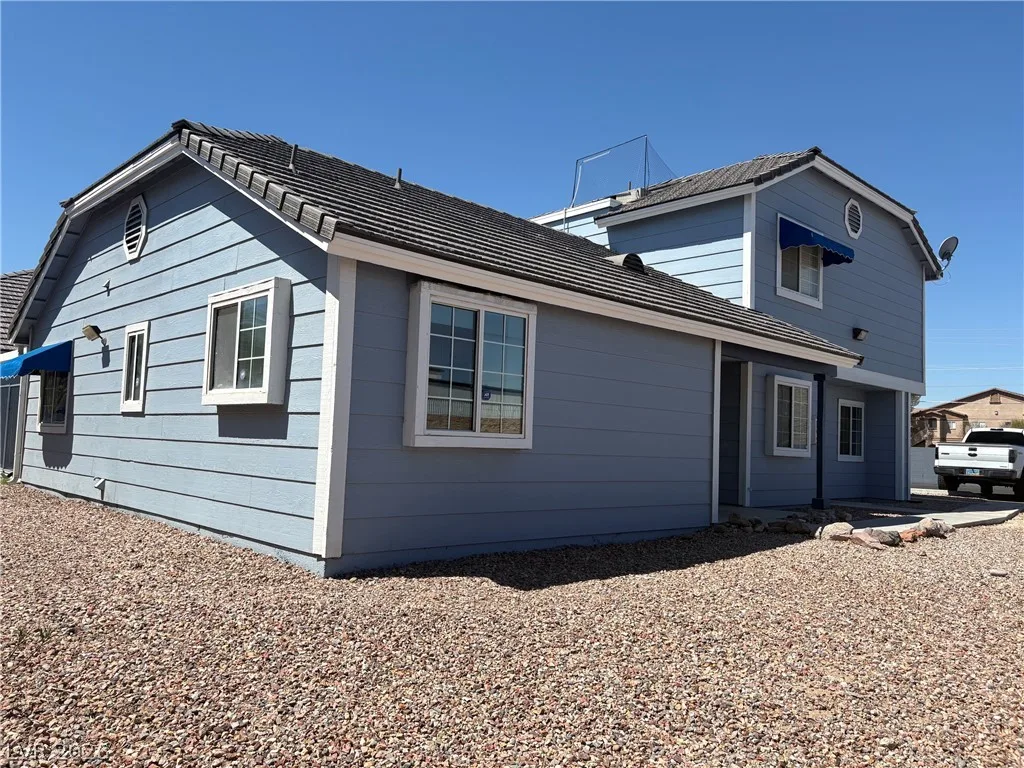 5310 Portavilla Court 101 — photo 3