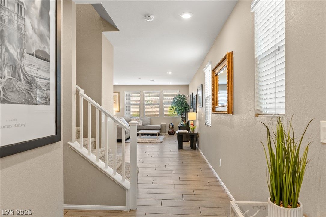 5347 Boschetto Street — photo 3