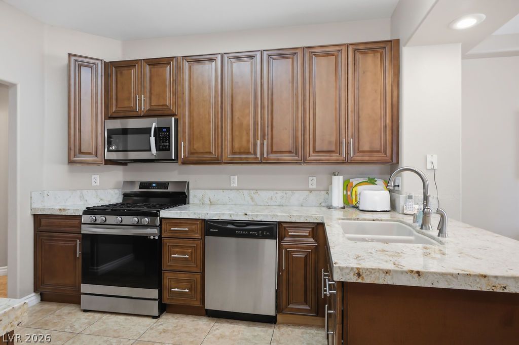 2521 Springbrook Drive — photo 5