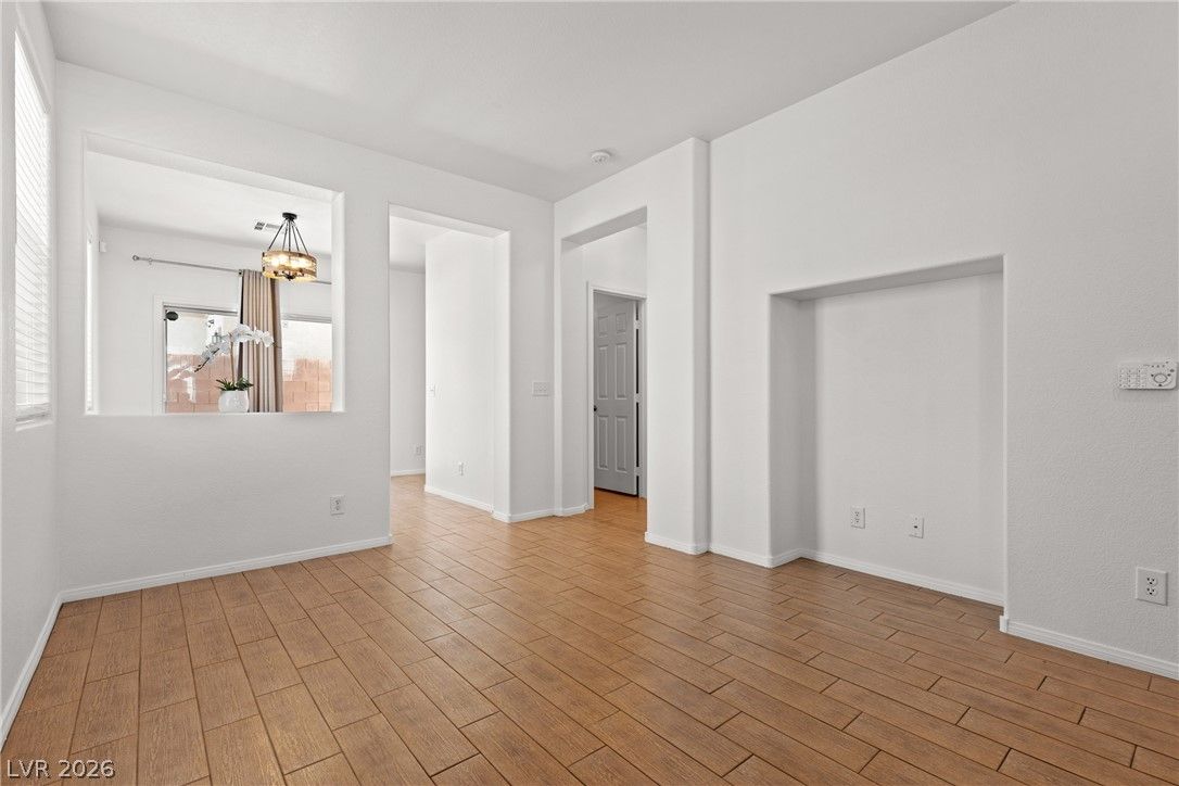 1137 Village Crossing Lane — photo 1