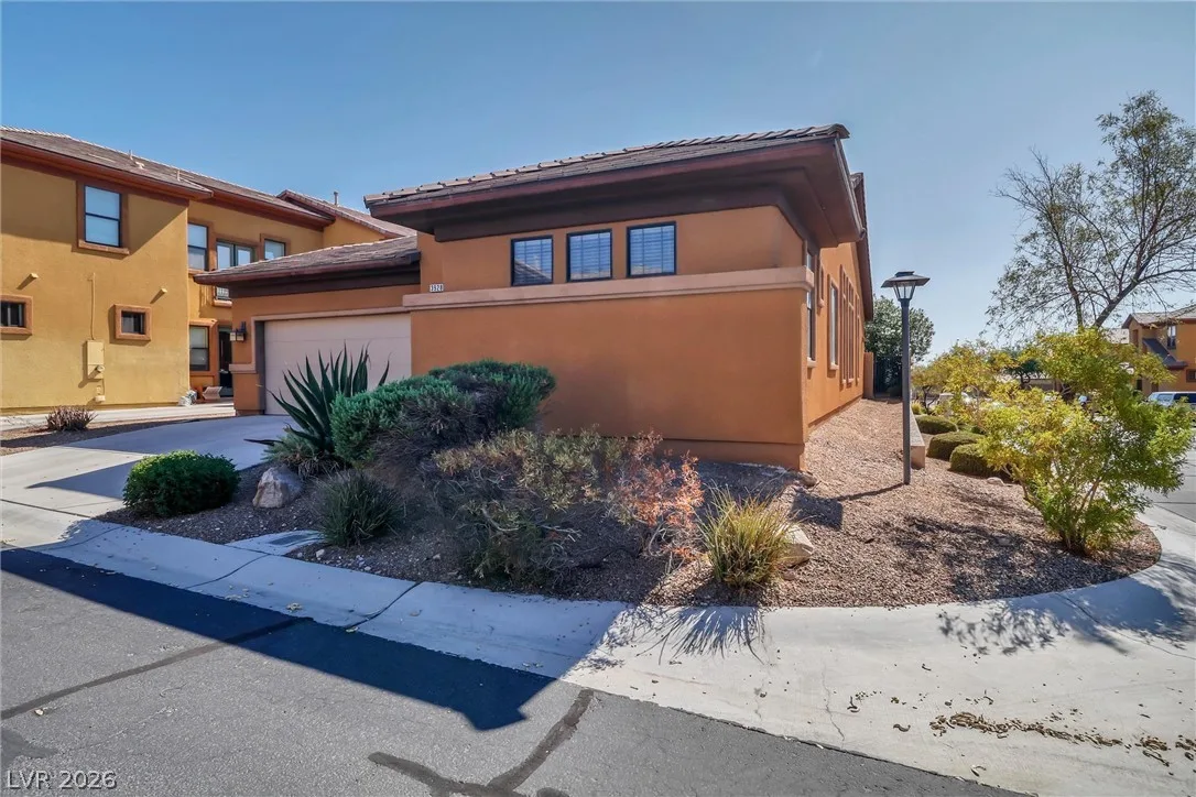 3928 Maldive Isle Court — photo 3