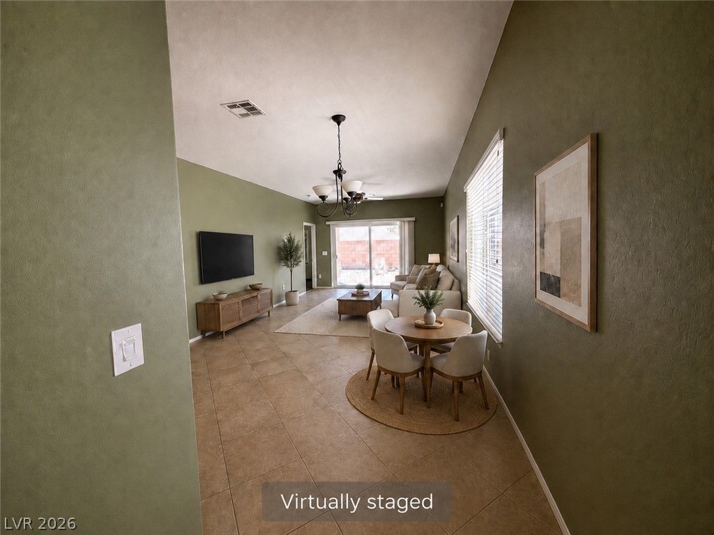 2421 Desert Sparrow Avenue — photo 2