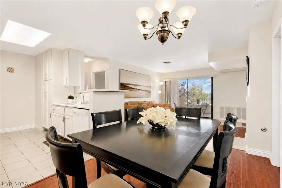 4893 South Torrey Pines Drive 203 — photo 5