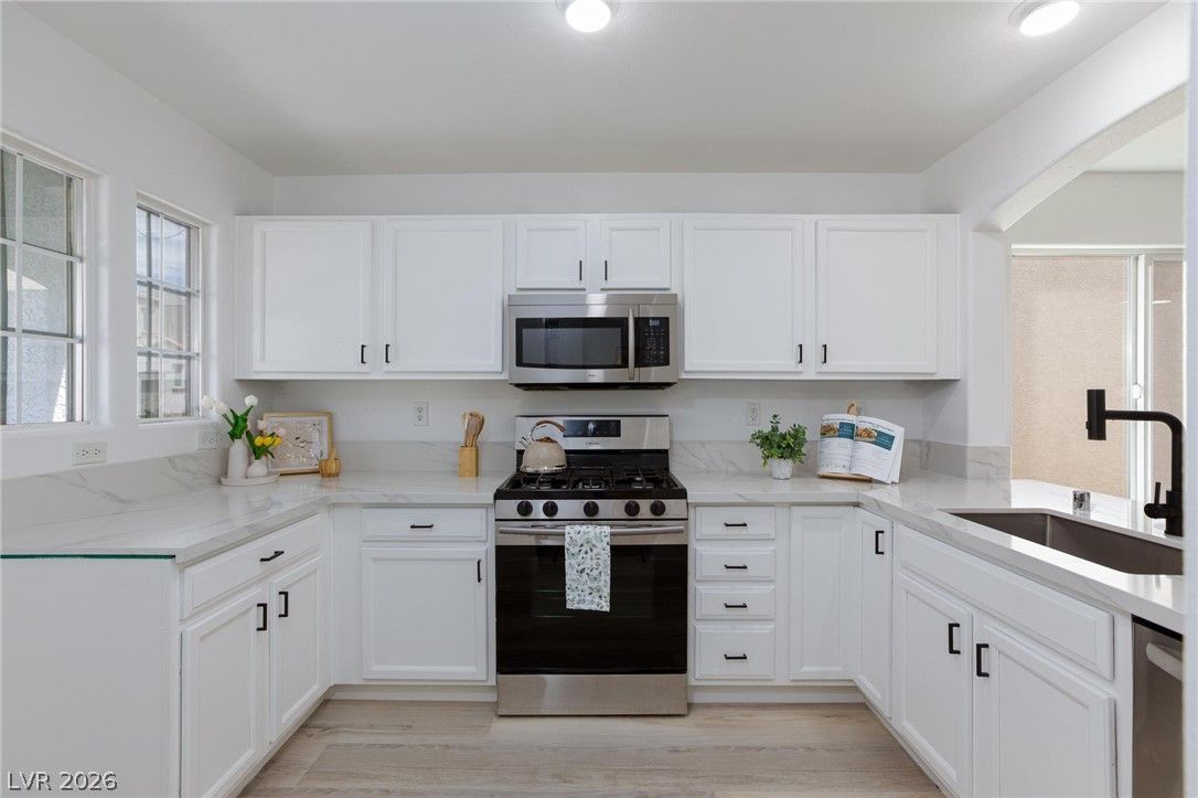 10373 Perfect Parsley Street — photo 5