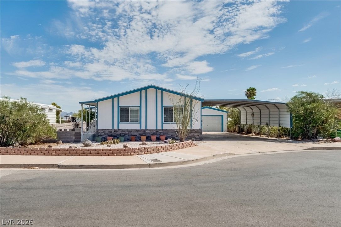 1005 Adobe Circle — photo 2