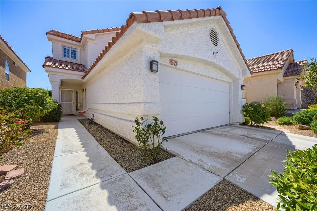 2332 Babcock Drive — photo 2
