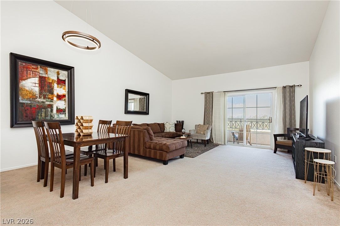 424 Pine Haven Street 203 — photo 2